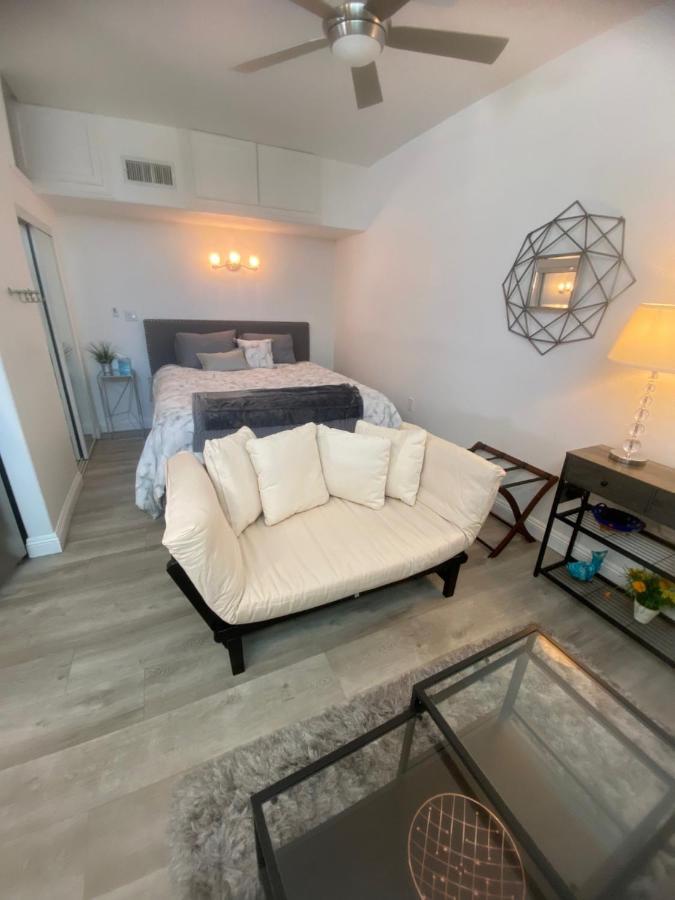 Sweet Dreams B&B La Los Angeles Exterior photo