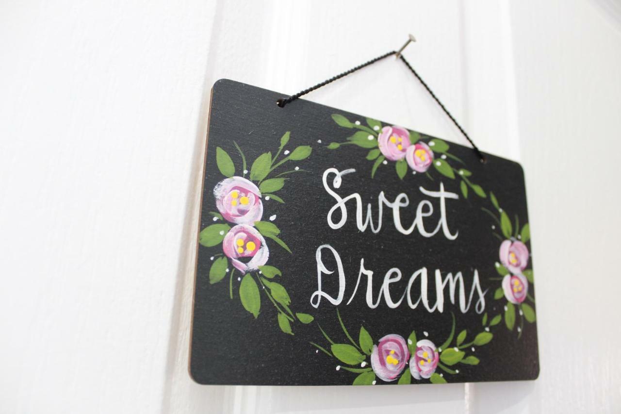 Sweet Dreams B&B La Los Angeles Exterior photo